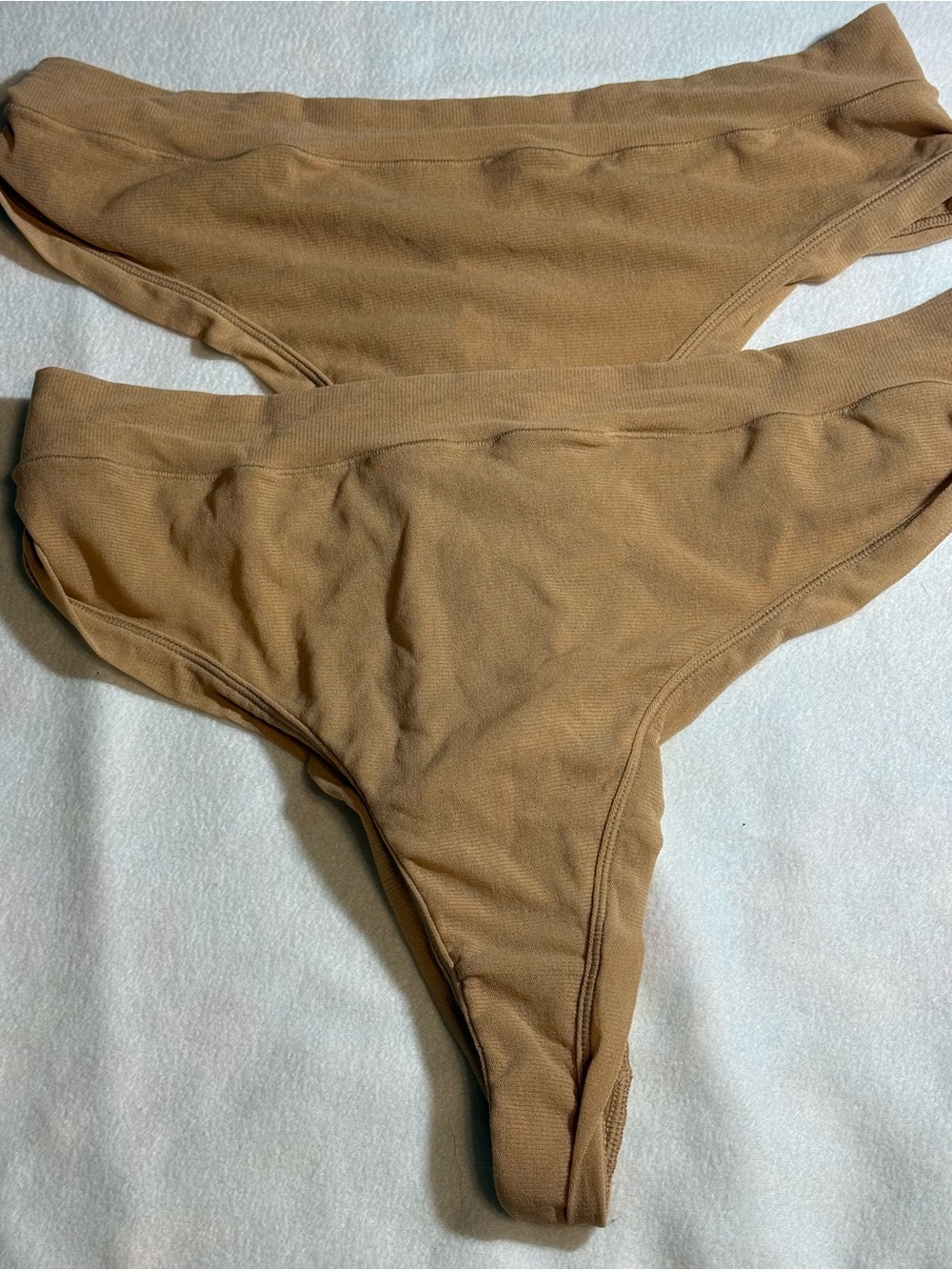 SKIMS Summer Mesh Thong. Ochre. 4X - Set of 2
